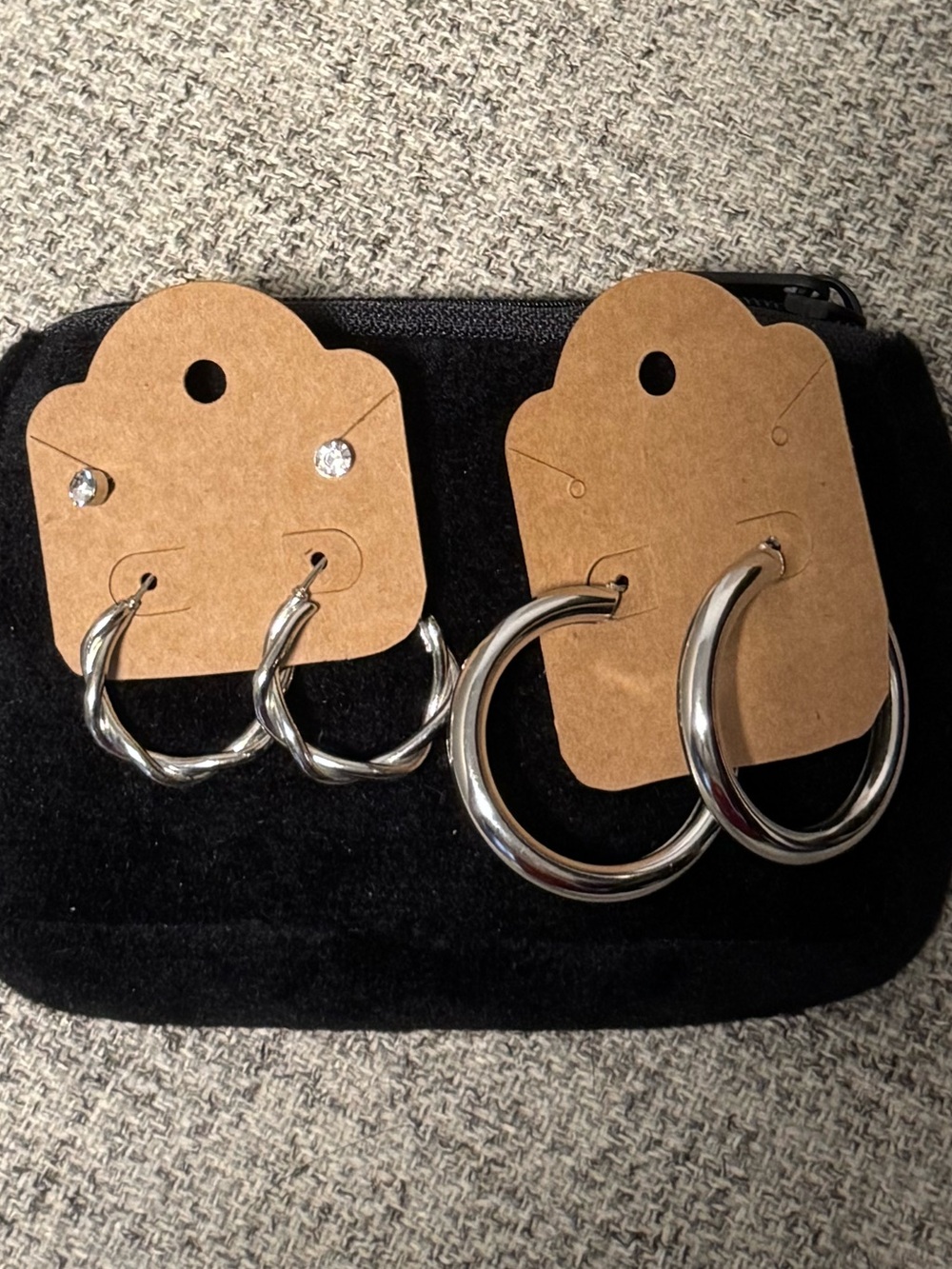 ⭐️⭐️Earring Set - Two Sizes